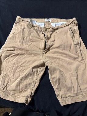 Signature by Levi Strauss Men's Tan Cargo Shorts
